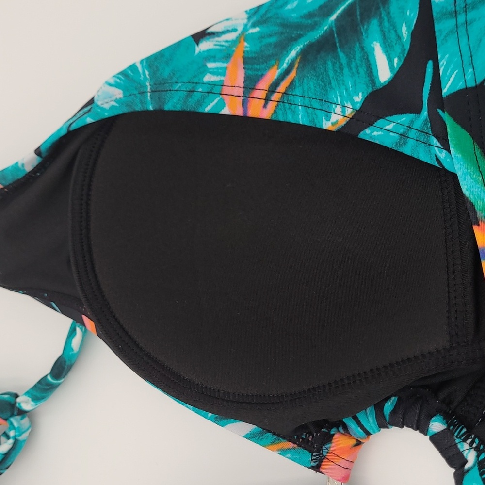 Caribbean Sand NWT One Piece Swimsuit sz. 14 - Picture 4 of 8